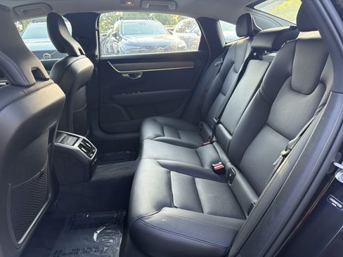 Certified 2023 Volvo S90 B6 Plus AWD/4WD image 32