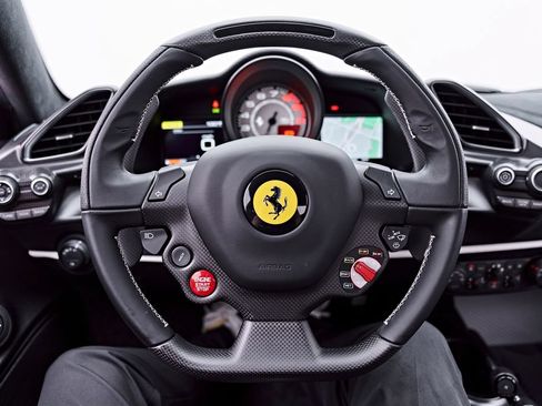 Used 2020 Ferrari 488 Pista Coupe RWD image 72