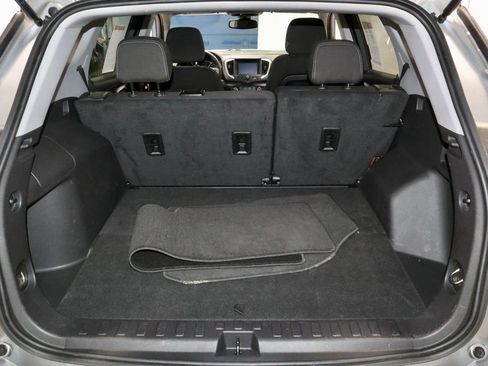 Used 2024 GMC Terrain SLE FWD image 13