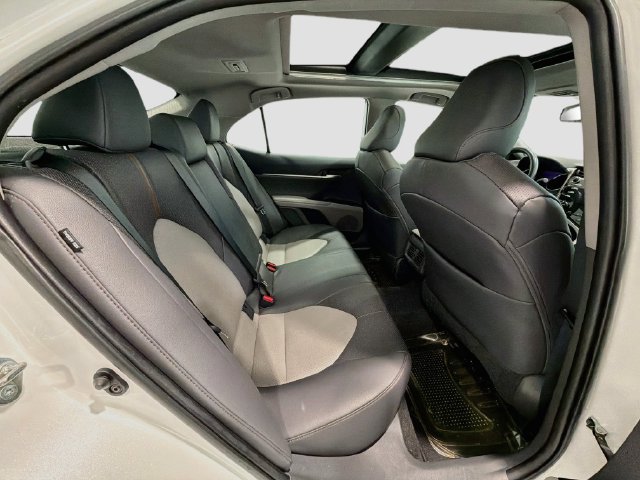 Used 2020 Toyota Camry XLE w/ Driver Assist Package FWD image 22