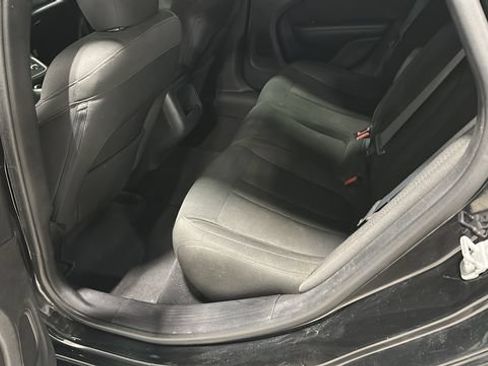Used 2016 Chrysler 200 Limited w/ Convenience Group FWD image 19