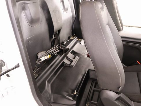 Used 2022 Chevrolet Colorado LT w/ Fleet Safety Package image 13