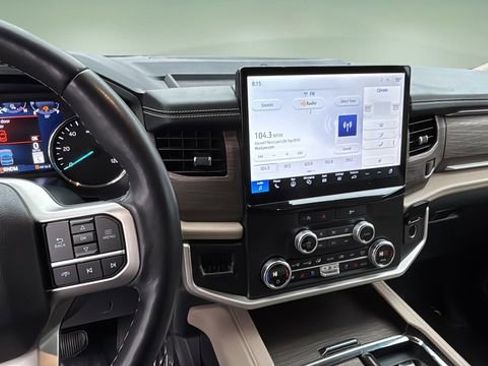 Used 2024 Ford Expedition Max Limited image 10
