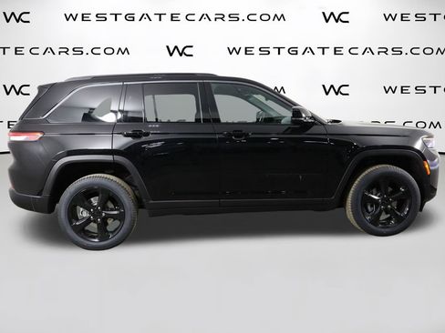 New 2026 Jeep Grand Cherokee Limited w/ Limited Altitude Package AWD/4WD image 44