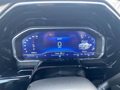 Used 2022 Chevrolet Silverado 1500 RST w/ Z71 Off-Road Package image 23