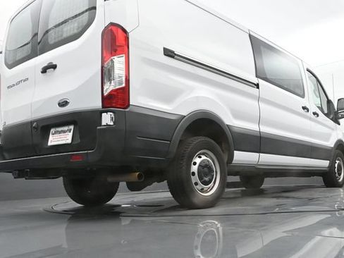 Used 2023 Ford Transit 250 Low Roof RWD image 11