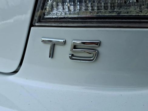 Used 2013 Volvo C70 T5 image 14