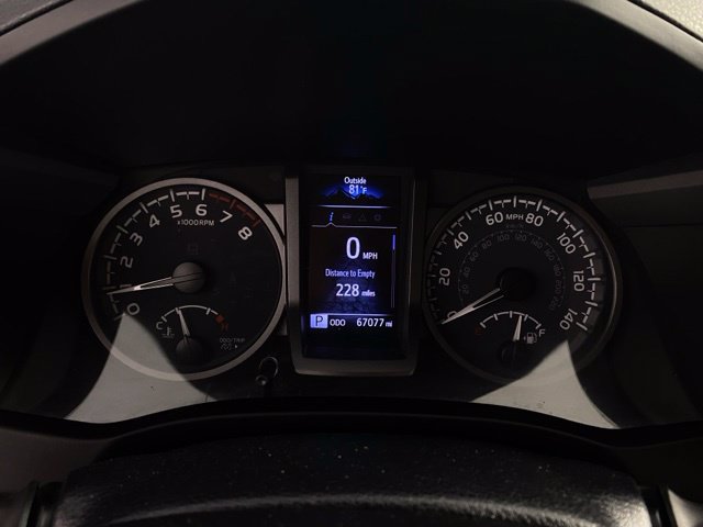 Used 2020 Toyota Tacoma TRD Sport AWD/4WD image 19