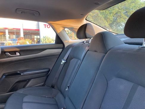 Used 2021 Kia K5 LXS image 9