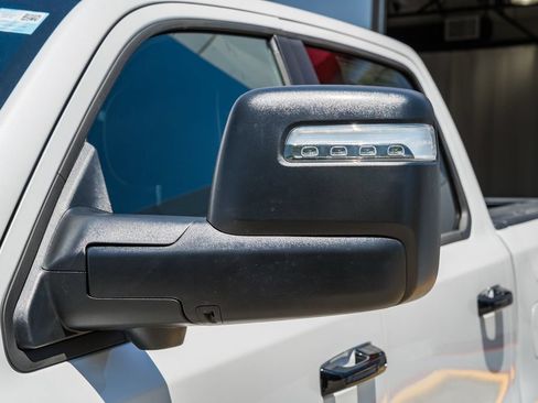 New 2026 RAM 1500 Laramie AWD/4WD image 17