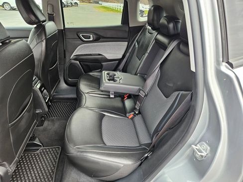 Used 2022 Jeep Compass Latitude w/ Convenience Group image 19