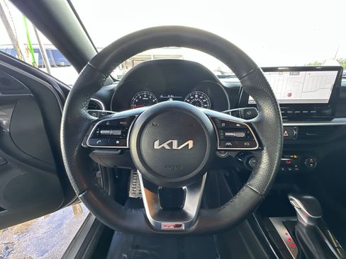 Used 2023 Kia Forte GT-Line image 11