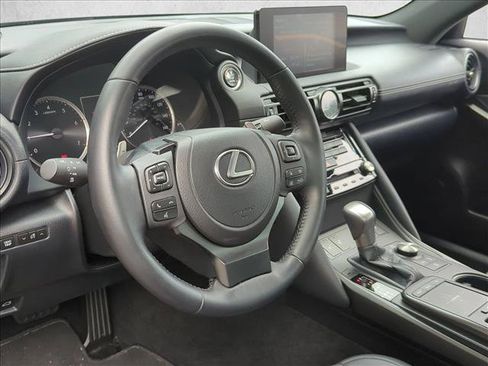 Used 2025 Lexus IS 350 F Sport RWD image 9