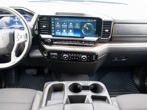 Used 2025 Chevrolet Silverado 1500 LT image 17