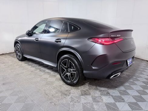 Used 2025 Mercedes-Benz GLC 300 4MATIC image 4