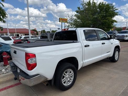 Used 2018 Toyota Tundra SR5 w/ SR5 Upgrade Package AWD/4WD image 43