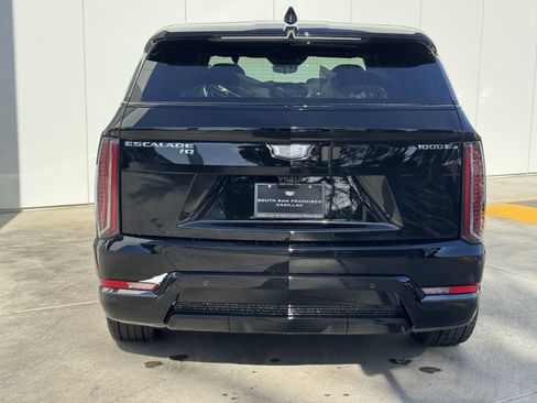 New 2025 Cadillac Escalade IQ Sport 2 w/ LPO, Premium Carpet Package image 8