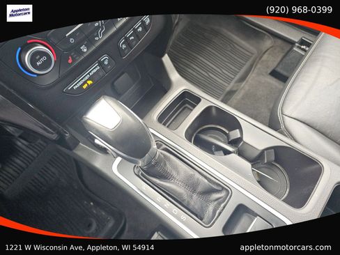 Used 2018 Ford Escape Titanium w/ Ford Safe & Smart Package image 19