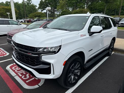 Used 2022 Chevrolet Tahoe Z71 AWD/4WD image 2