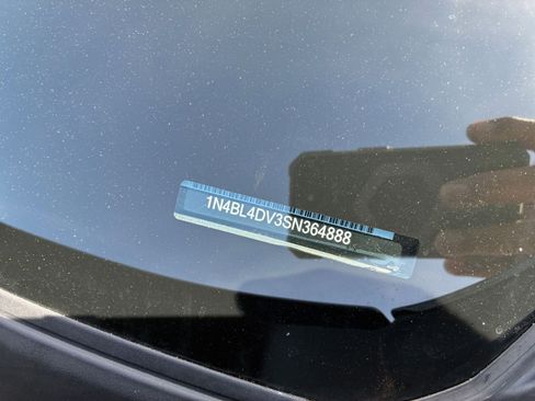 Used 2025 Nissan Altima 2.5 SV image 23