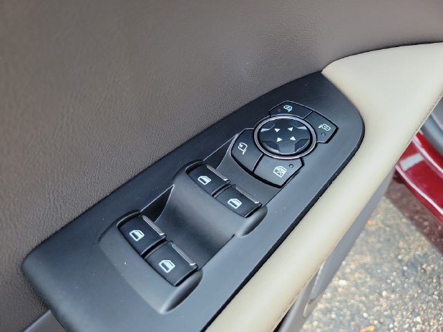 Certified 2023 Lincoln Nautilus AWD w/ Premium Package image 9