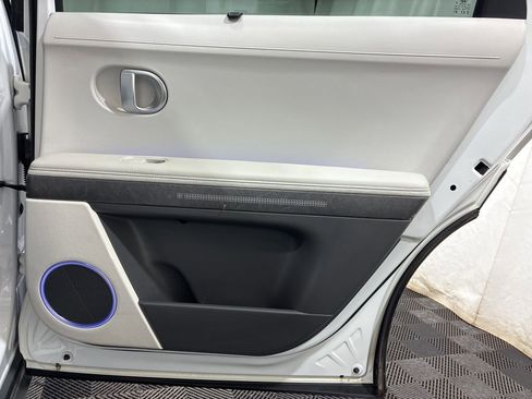 Used 2023 Hyundai Ioniq 5 Limited image 14