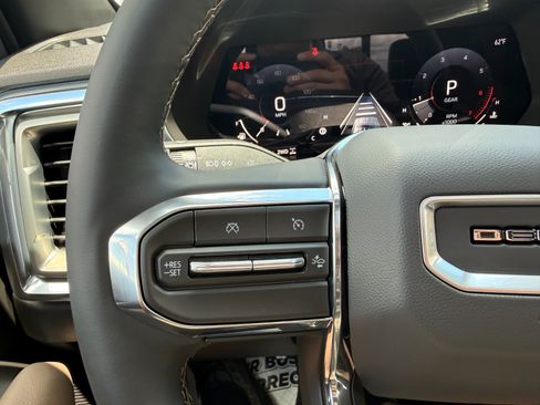 New 2026 GMC Canyon Denali AWD/4WD image 26