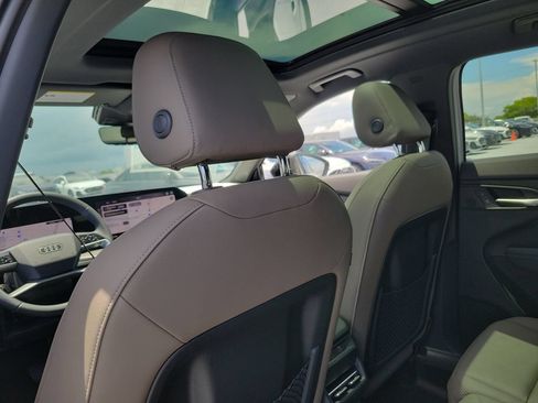 New 2026 Audi Q3 quattro 2.0T AWD/4WD image 25