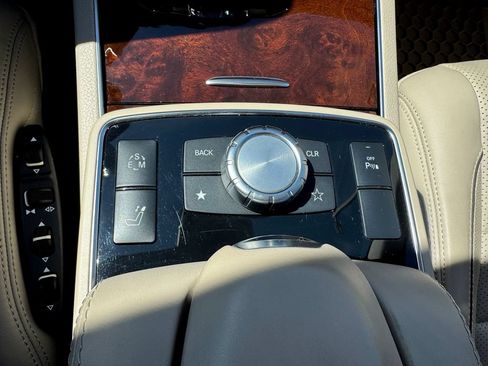 Used 2014 Mercedes-Benz E 350 Cabriolet image 31