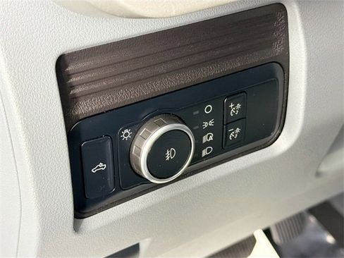 Used 2024 Ford F350 XLT image 10