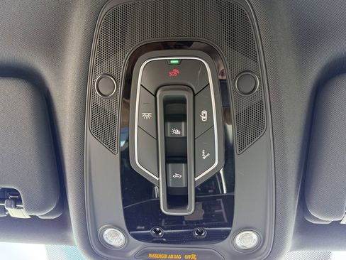 Used 2025 Audi Q7 3.0T Premium Plus AWD/4WD image 29