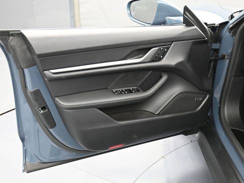 New 2025 Porsche Taycan image 15