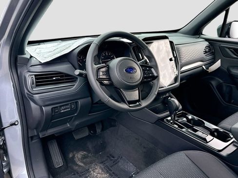 Used 2026 Subaru Forester Premium AWD/4WD image 9