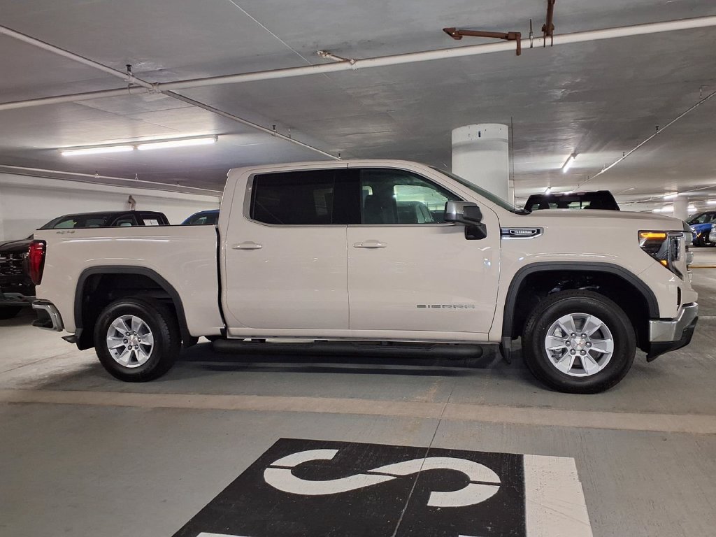 Used 2026 GMC Sierra 1500 SLE AWD/4WD image 4