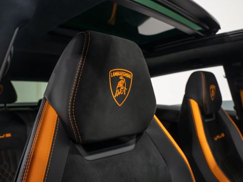 Used 2024 Lamborghini Urus Performante AWD/4WD image 69