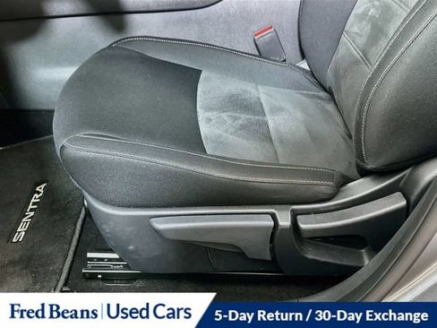 Used 2023 Nissan Sentra SR w/ Midnight Edition Package FWD image 25