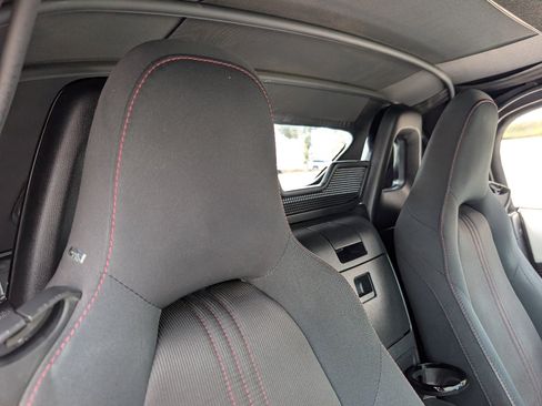 Used 2019 MAZDA MX-5 Miata Club RWD image 4