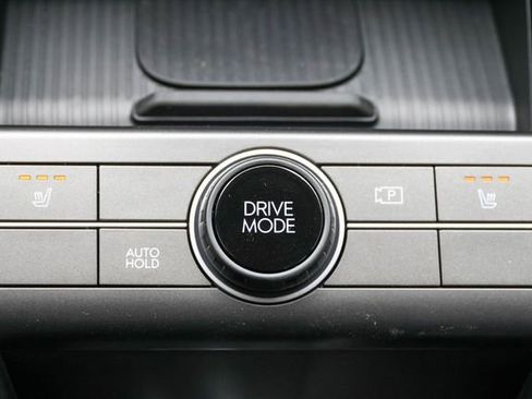 New 2026 Hyundai Kona SEL Premium FWD image 17