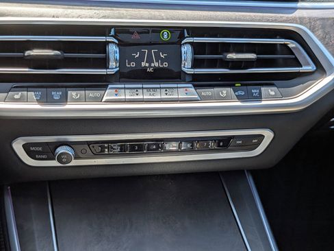 Used 2023 BMW X5 sDrive40i w/ Premium Package RWD image 25