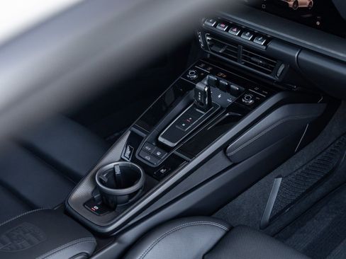 Used 2025 Porsche 911 Carrera GTS image 40