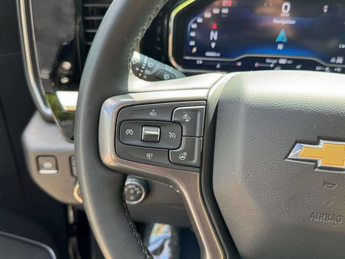 Used 2024 Chevrolet Silverado 2500 High Country w/ High Country Premium Package image 9