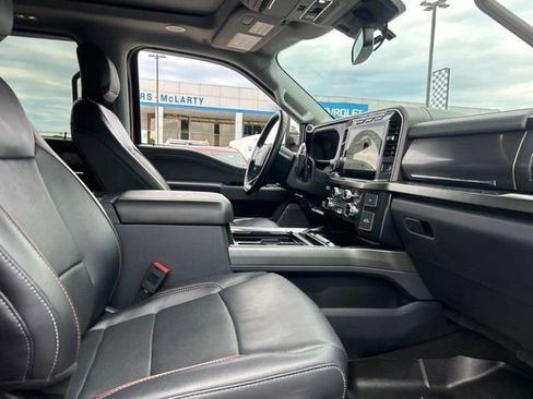 Used 2023 Ford F250 Lariat w/ Lariat Ultimate Package AWD/4WD image 33