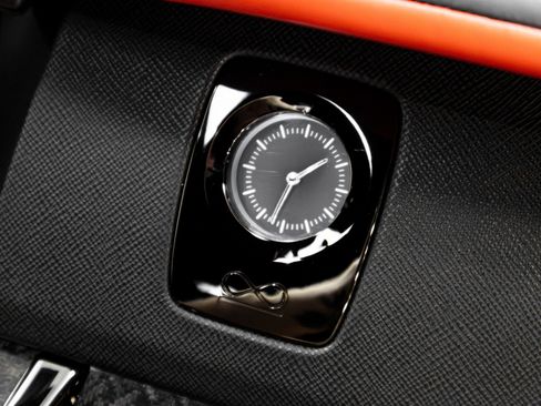 Used 2021 Rolls-Royce Cullinan Black Badge image 24