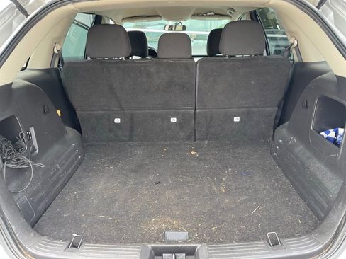 Used 2012 Ford Edge SEL FWD image 12