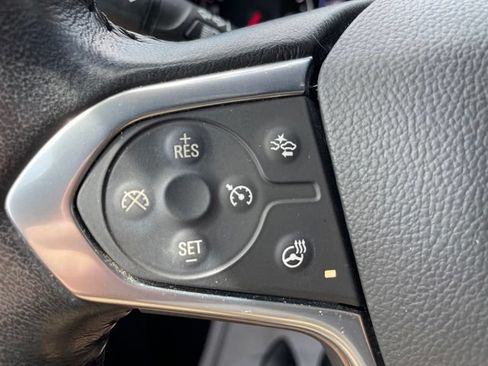 Used 2022 Chevrolet Traverse Premier AWD/4WD image 20