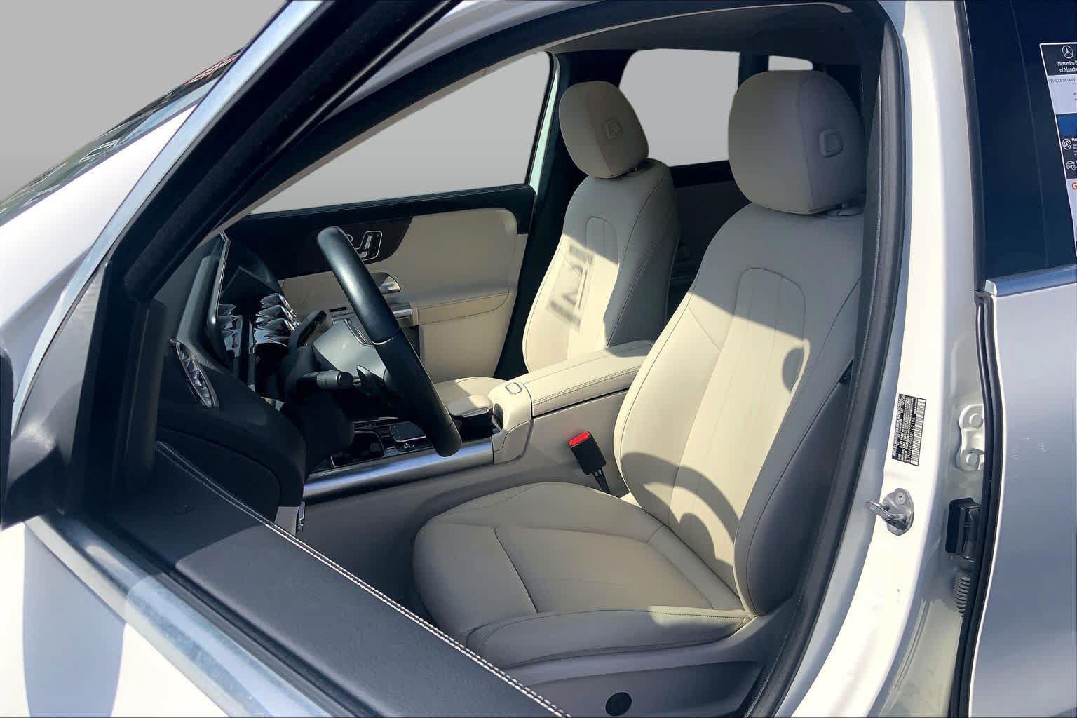 Used 2021 Mercedes-Benz GLA 250 4MATIC image 9