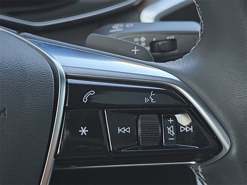 Certified 2025 Audi A6 2.0T Premium w/ Convenience Plus Package image 15