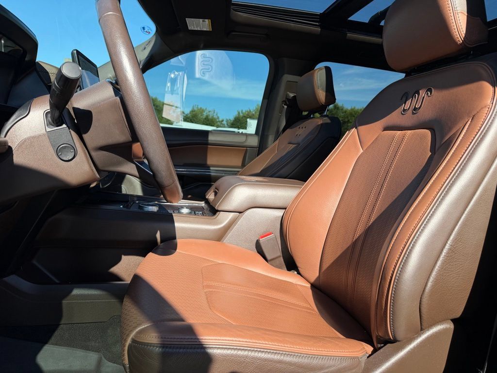 Certified 2023 Ford Expedition Max King Ranch AWD/4WD image 10