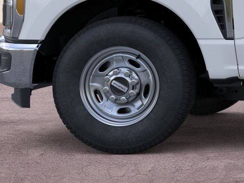 New 2026 Ford F250 XL w/ XL Chrome Package RWD image 19