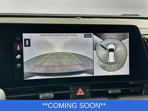 Used 2025 Kia Sportage SX AWD/4WD image 16